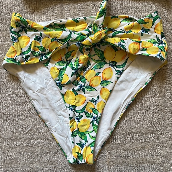 Onia Bikini - Picture 3 of 7